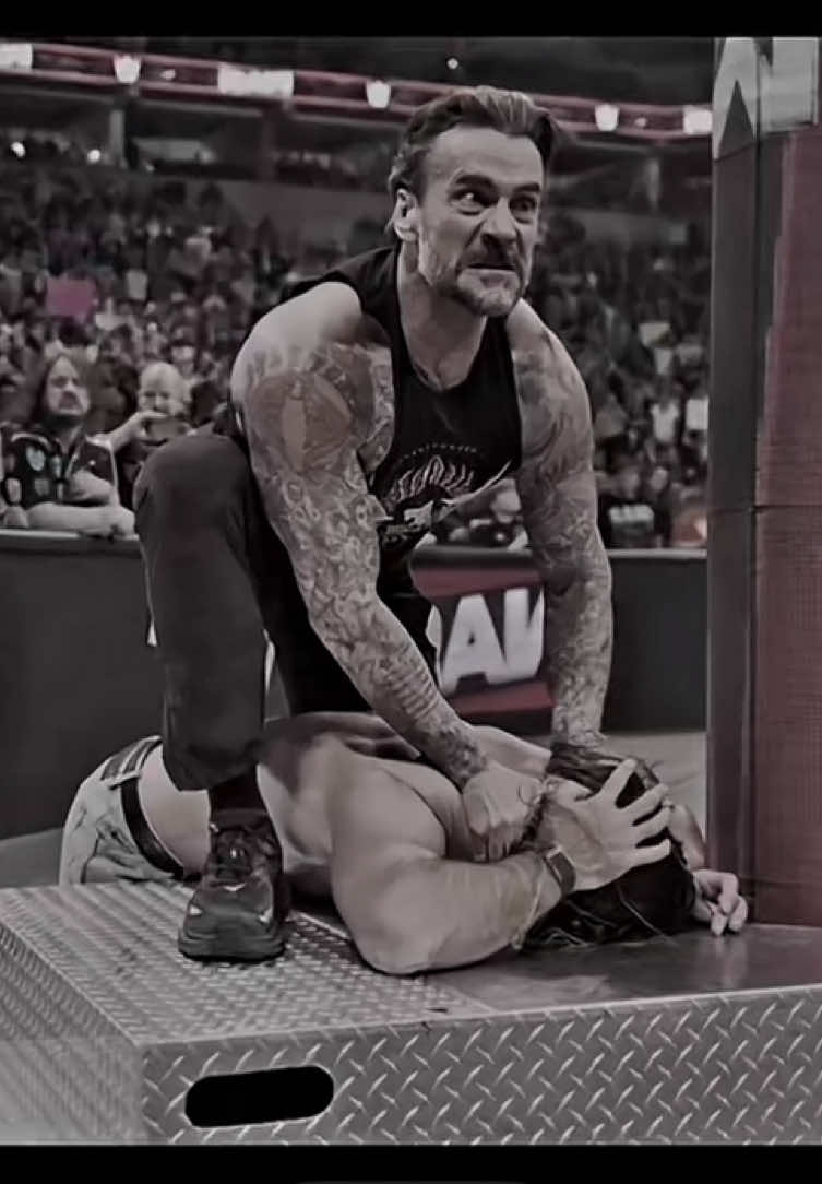 مهجده😮‍💨👋🏻. #اتحادWWE #اتحادwwe #WWE #الافضل في العالم #رومان_رينز 