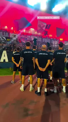 🥷💨 #ultras #ultrascavese #stileultras #mentalitaultras #ultrasinside 