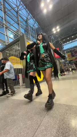 GOTH MIKU!!! who saw us at anime nyc? 🤭 @ariaaa #fypシ #fy 