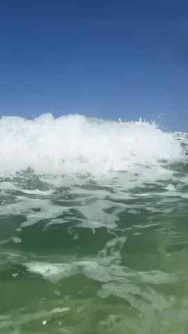 نمشو نعوموا في sea sea sea 🌊🦦 #libya🇱🇾 #explore #قرهبوللي🇱🇾🔥🦅🤚🏼 #sea #الشعب_الصيني_ماله_حل😂😂 