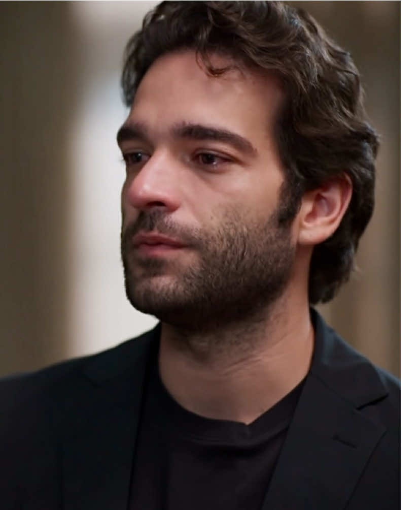 Chamada de #ValeTudo desta sexta (22/08): Afonso expulsa Maria de Fátima de casa e termina a relação com ela. Odete tem embate com Maria de Fátima, que acaba contando que Celina é sócia de Raquel. #afonsoroitman #mariadefatima #fy #novelasglobo