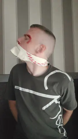 C'est qui l'alpha à la maison, hein ?#tik_tok #pourtoii #humour #tiktokfrance🇨🇵 