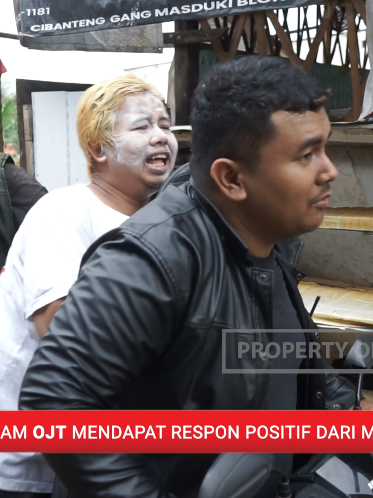 Geger! Warga yang bilang otw tapi belum jalan, Satgas siap jemput! Ada yang suka gitu? Tag orangnya! DISCLAIMER: Konten ini bersifat parodi/fiktif dan hiburan. Mohon bijak dalam menonton dan membagikan. #parodi  #parodiberita #otw  #jemput #baletv 