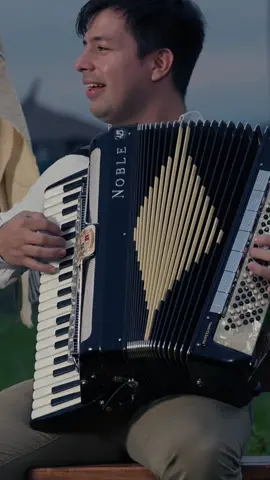 Feliz Día del Folklore 🇵🇾♥️ Nuestras raíces están en nuestra música , nuestro idioma , nuestras costumbres y nuestras historias , hoy con el respeto a los grandes de nuestra música hacemos un homenaje a estos compositores y sus canciones que resuenan en el alma de cada paraguayo . 