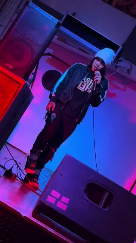 MOON performance #moon #fypシ゚viral #fyp #rap #rapper #punk #emotrap  @pinkboy_48  @pinkboy_48  @pinkboy_48 