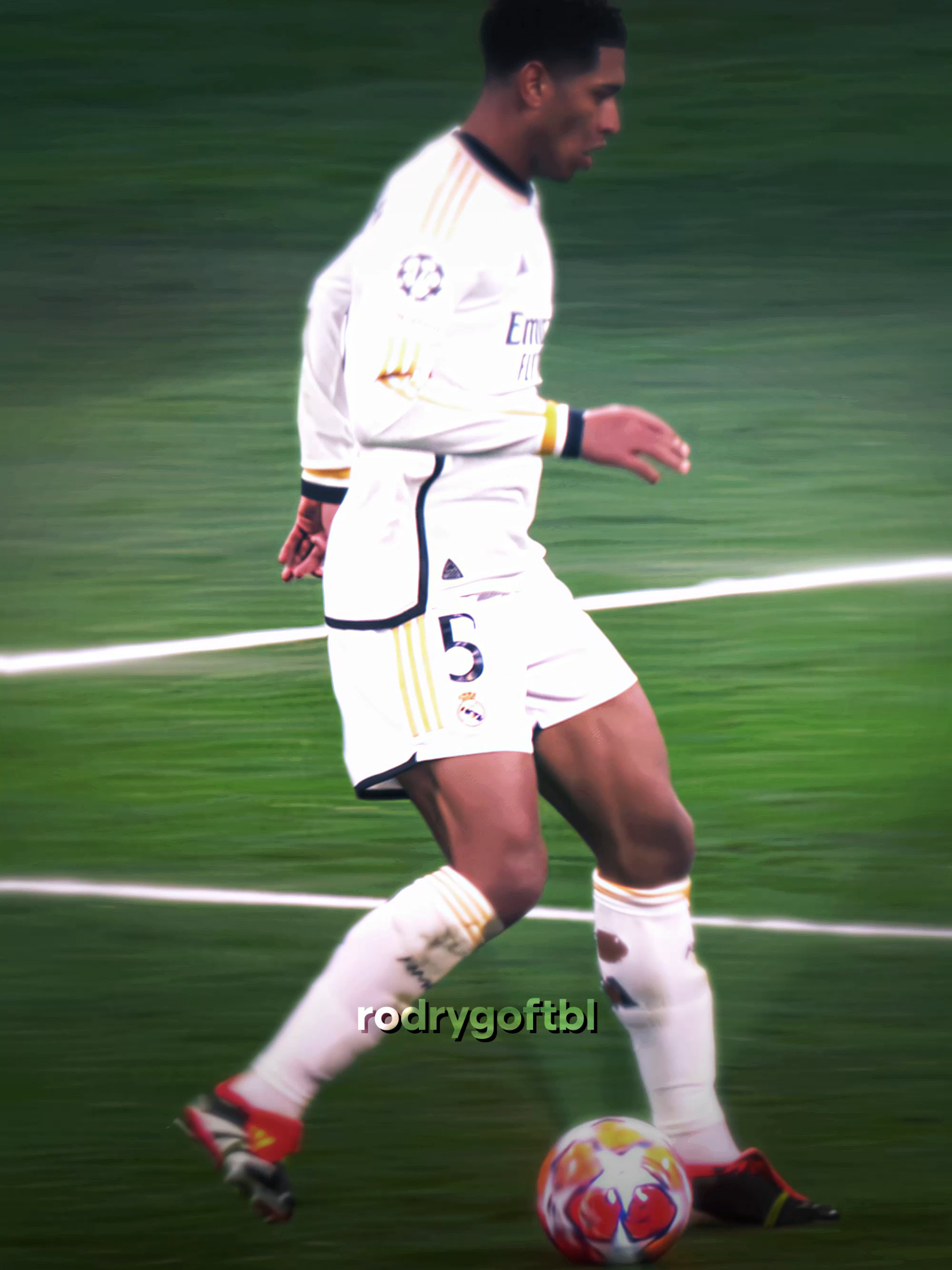 Bellingham Clears Pedri 😂🪄 | #edit #bellingham #judebellingham #jude #pedri #pedrigonzalez #realmadrid #barcelonafc #football #fypシ゚ #footballtiktok
