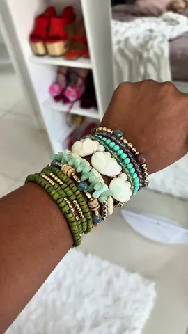 My new fav 💓⭐️ #jewelry #beadedbracelets #beadedjewelry #tiktokshop #bohostylebracelets 