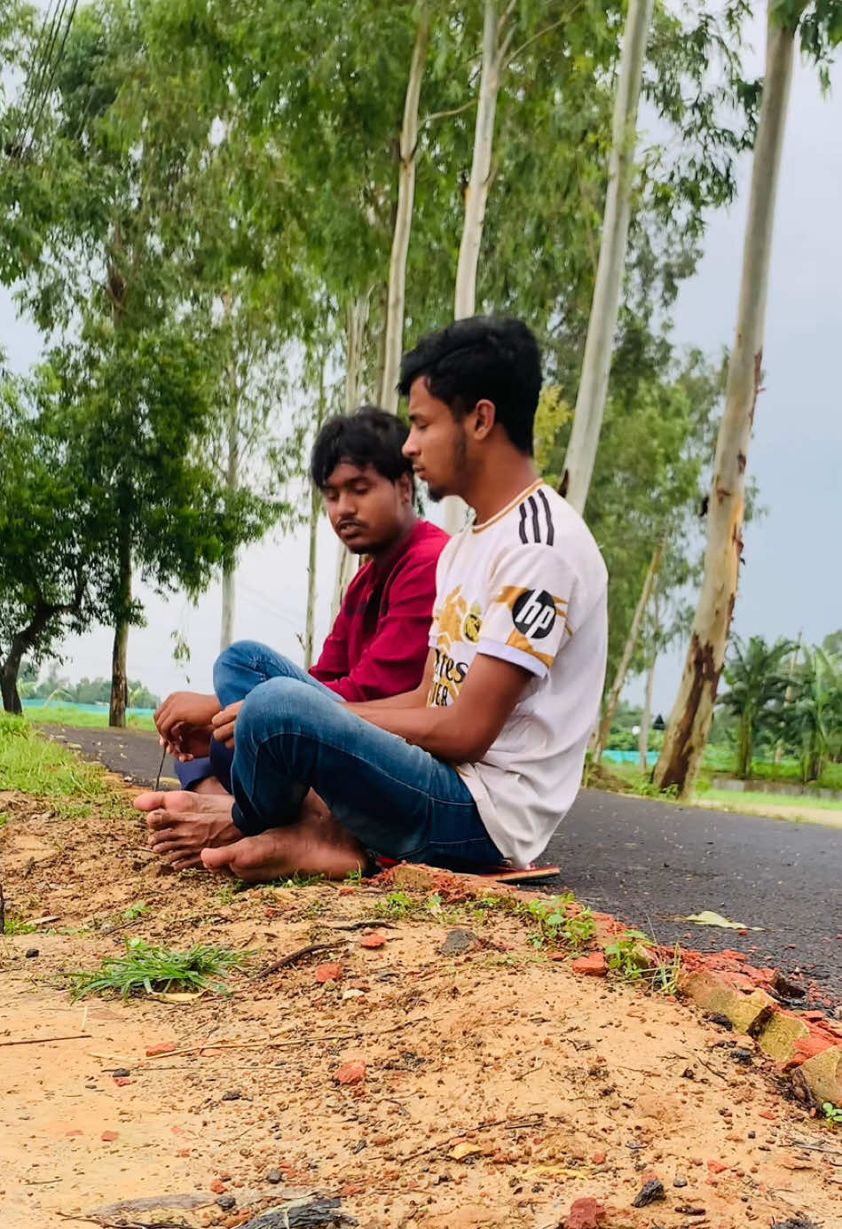 নেতার কাহিনী।😑👉Chondo Buzz 👈সবাই আমাদের ফেসবুক পেজটি ফলো করবেন #chondobuzz #comedyvideo #funnyvideos 