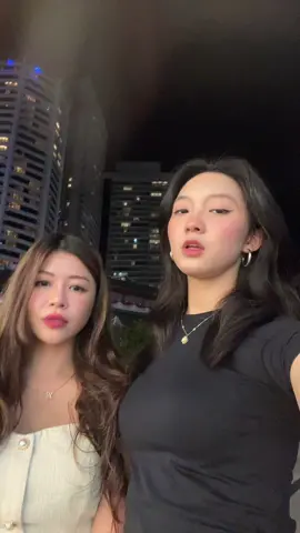 The only right way to do this trend 👁️👄👁️💅
