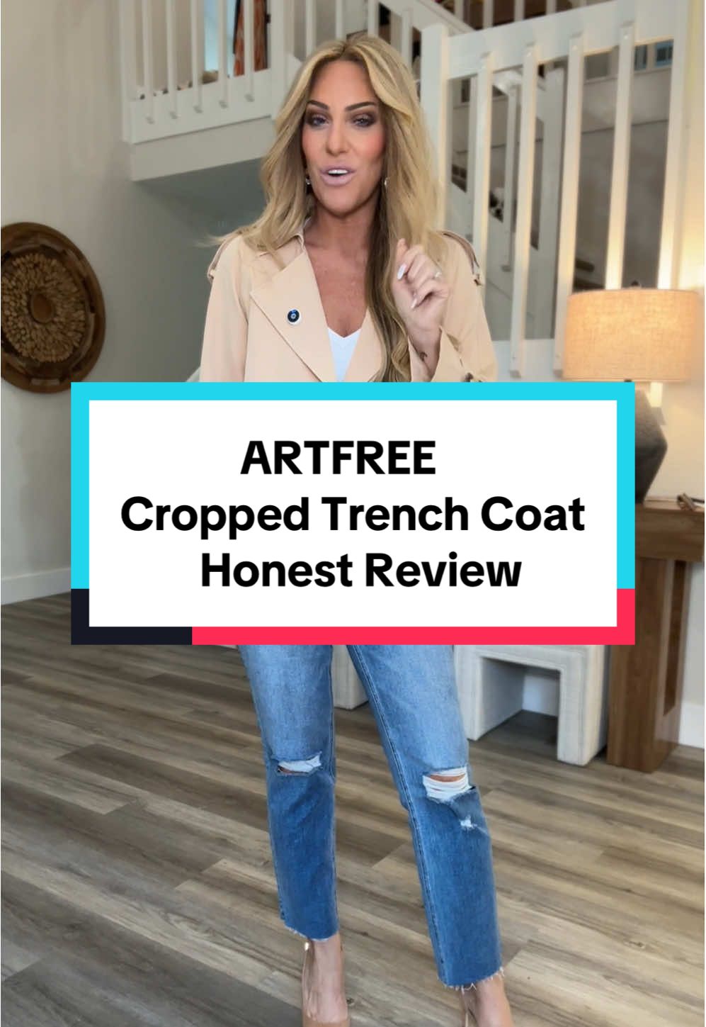 An elevated version of the classic trench! 🤩 @ARTFREE #trenchcoat #croppedtrenchcoat #falltrends #fallfashiontrends #trenchcoatoutfit 