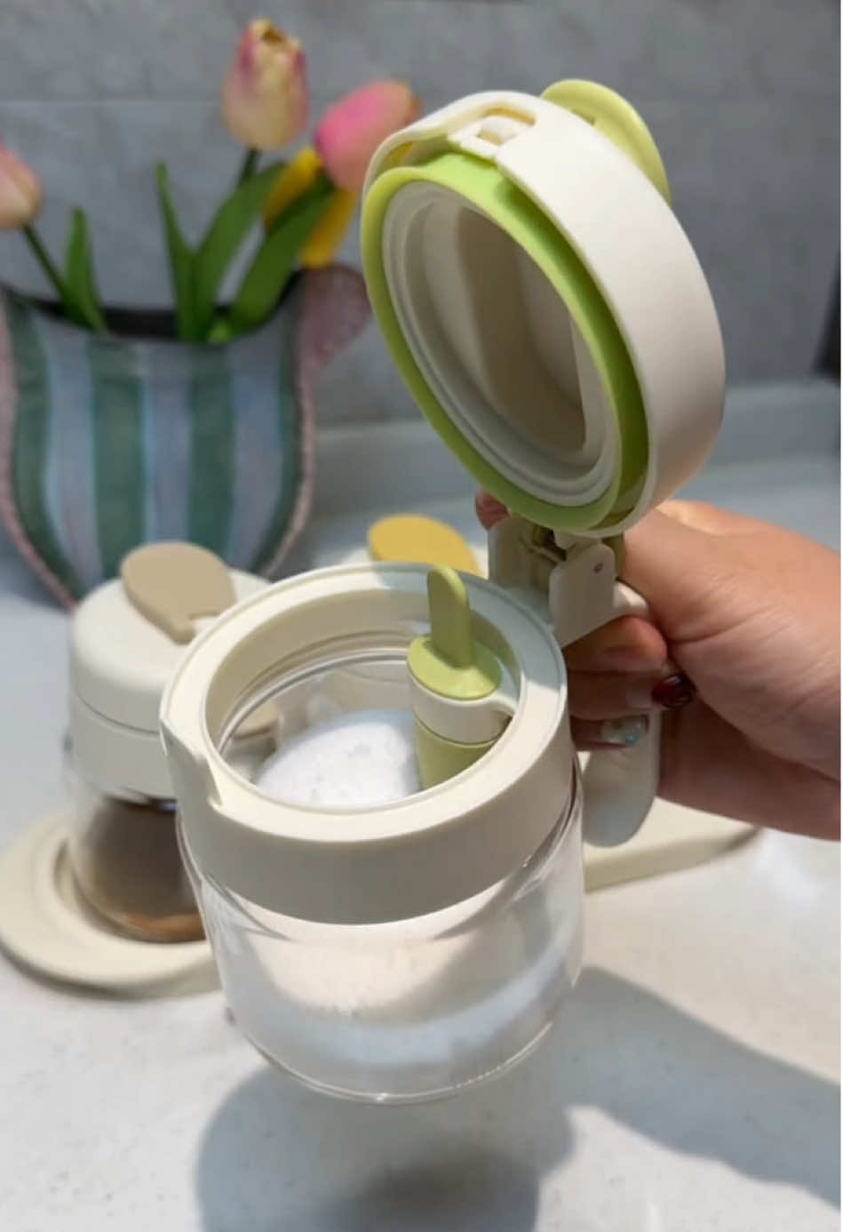 Easy to use seasoning😏#gadgets #coolgadgets #coolstuff #amazonfinds #fyp 