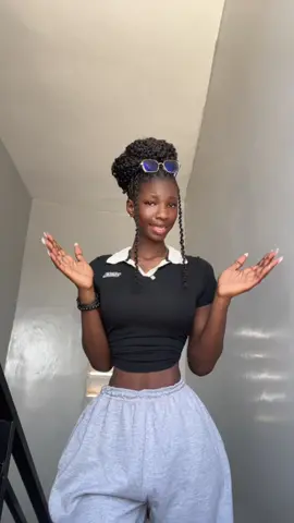 Twins you meilleur yi si youbi rek geine ko meune amee meune mokal metrise nenala let la ba paree defal la massage gratuit fofou rek la am dawlen gaw dieul sen RV ms vie 🥹🤝#pourtoi #fyp #senegalaise_tik_tok #explore #fouryou 