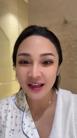 Membalas @dusty skr udh bersih krn pakai produk yg aman tuk kulit sensitif smua sperti facerinna..