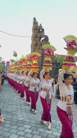 Parade Gebogan TanahLot Festival 2025✨🌺