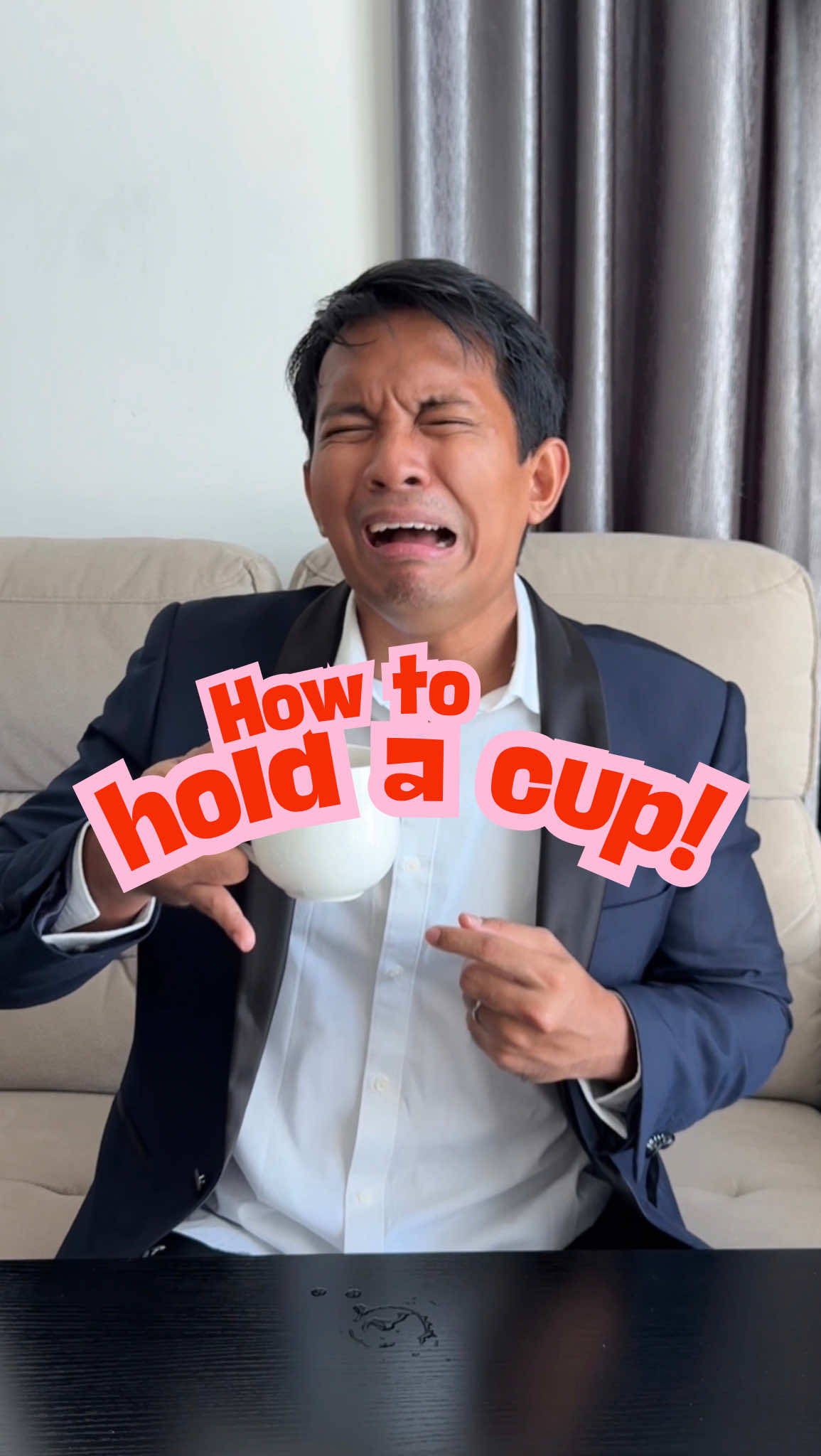 How to ACTUALLY hold a cup.. (not like a Brit.) #fyppppppppppppppppppppppp #fypシ゚ #fyp 