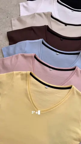 Cuando hablamos de stockearte, hablamos de estos básicos 👕✨ ✔️ Remeras y musculosas en varios talles  ✔️ Amplio stock disponible  👉🏻 Invertí en lo seguro: básicos cómodos, versátiles y fáciles de revender. 💻 Comprá en la web con 𝟭𝟬% 𝗢𝗙𝗙 usando el código 𝗘𝗠𝗣𝗘𝗥𝗣𝗥𝗢𝗠𝗢 #ropademujer #indumentariafemenina #ropapormayor #mayorista #mayoristaflores   