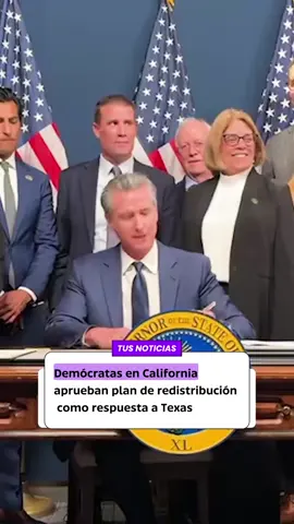 🚨El gobernador Gavin Newsom y legisladores demócratas aprobaron un paquete para redibujar los distritos congresionales en California, buscando ganar cinco escaños más en la Cámara de Representantes. La medida surge tras la aprobación de nuevos mapas republicanos en Texas, impulsados por Donald Trump y Greg Abbott. Ahora, la propuesta en California deberá ser votada en las urnas el 4 de noviembre. 📌Crédito: cagovernor / TT  #California #Texas #Newsom #Trump #GregAbbott #MapaElectoral #Elecciones2026 #PolíticaUSA