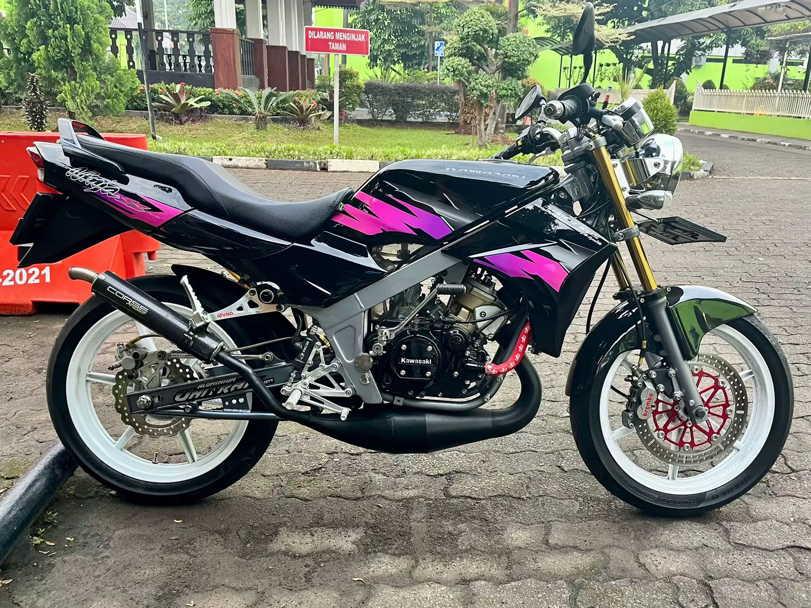 Menyalaaaaaa...... #2strokeloversindonesia  #g3tgarage #g3trizkystore #ninja150ss #fyp 