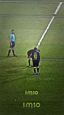 This is strange Messi. 🐐 #viralvideo #skills #Soccer #foryoupage 