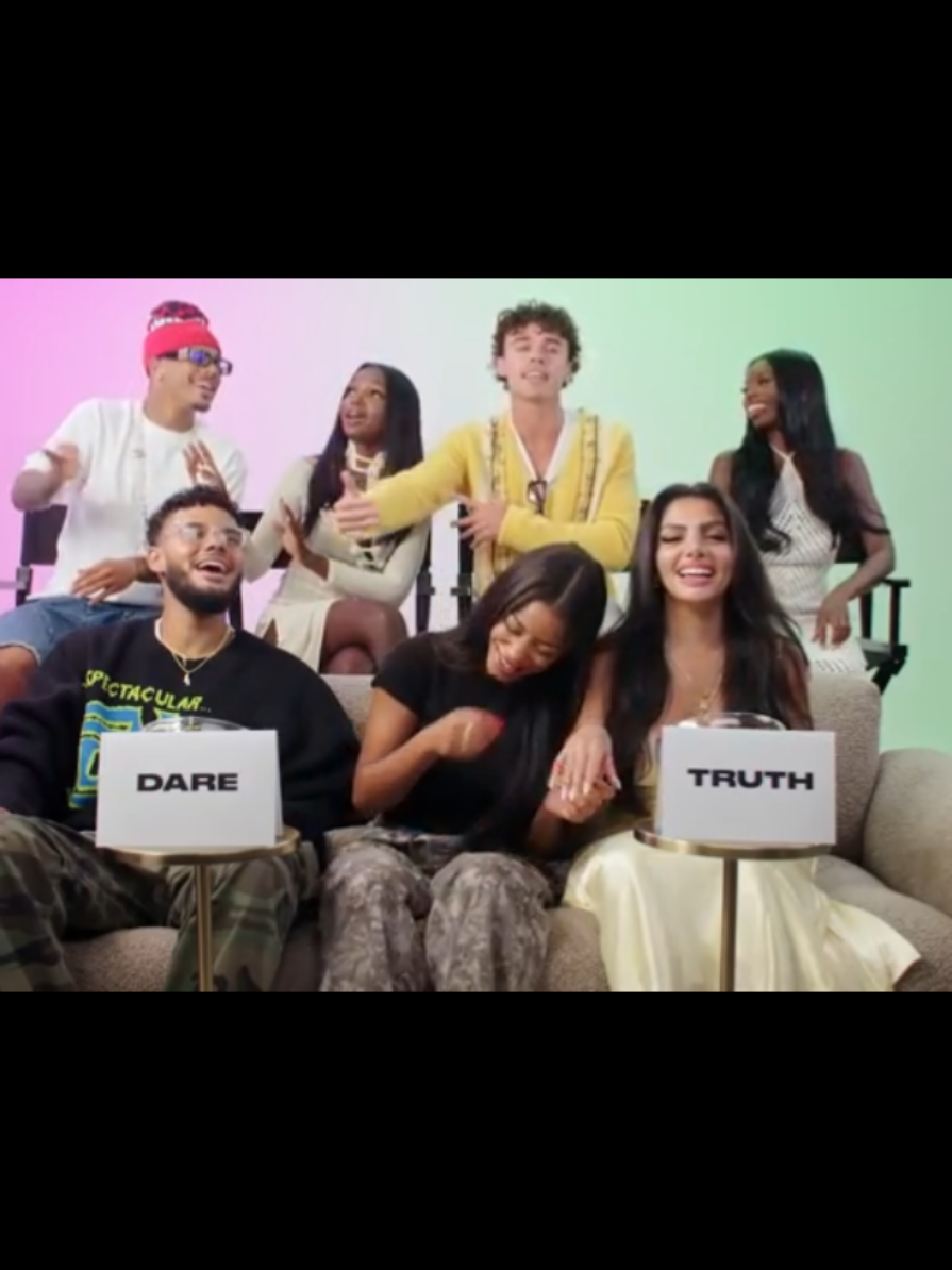 Yeah yeah yeah🤣 Ace Chelley Nic Olandria Bryan Amaya Papaya Huda with Teen Vogue #fyp #LoveIsland #blowthisup #loveislandusa #teenvogue 