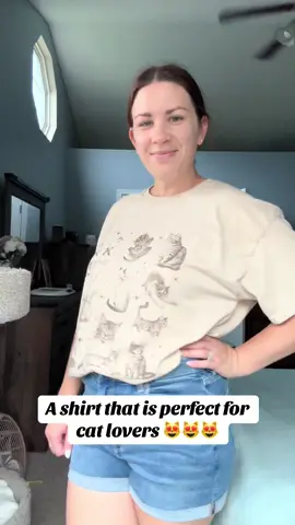 Obsessed with this shirt 😍😍😍 #catlover #catlovergift #catshirt 