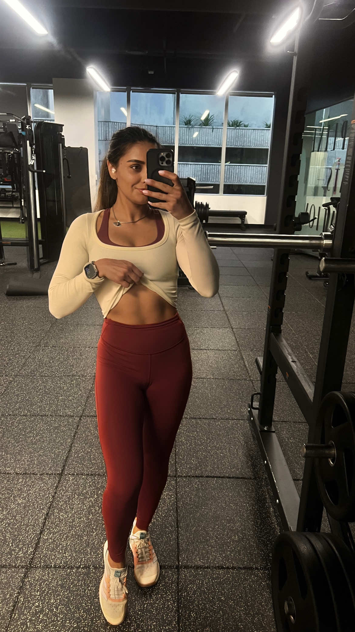 For custom training plans visit the link on my page :) let’s work! #fitnesstraining #onlinecoaching #fyppv #fitnessfyp #backday 