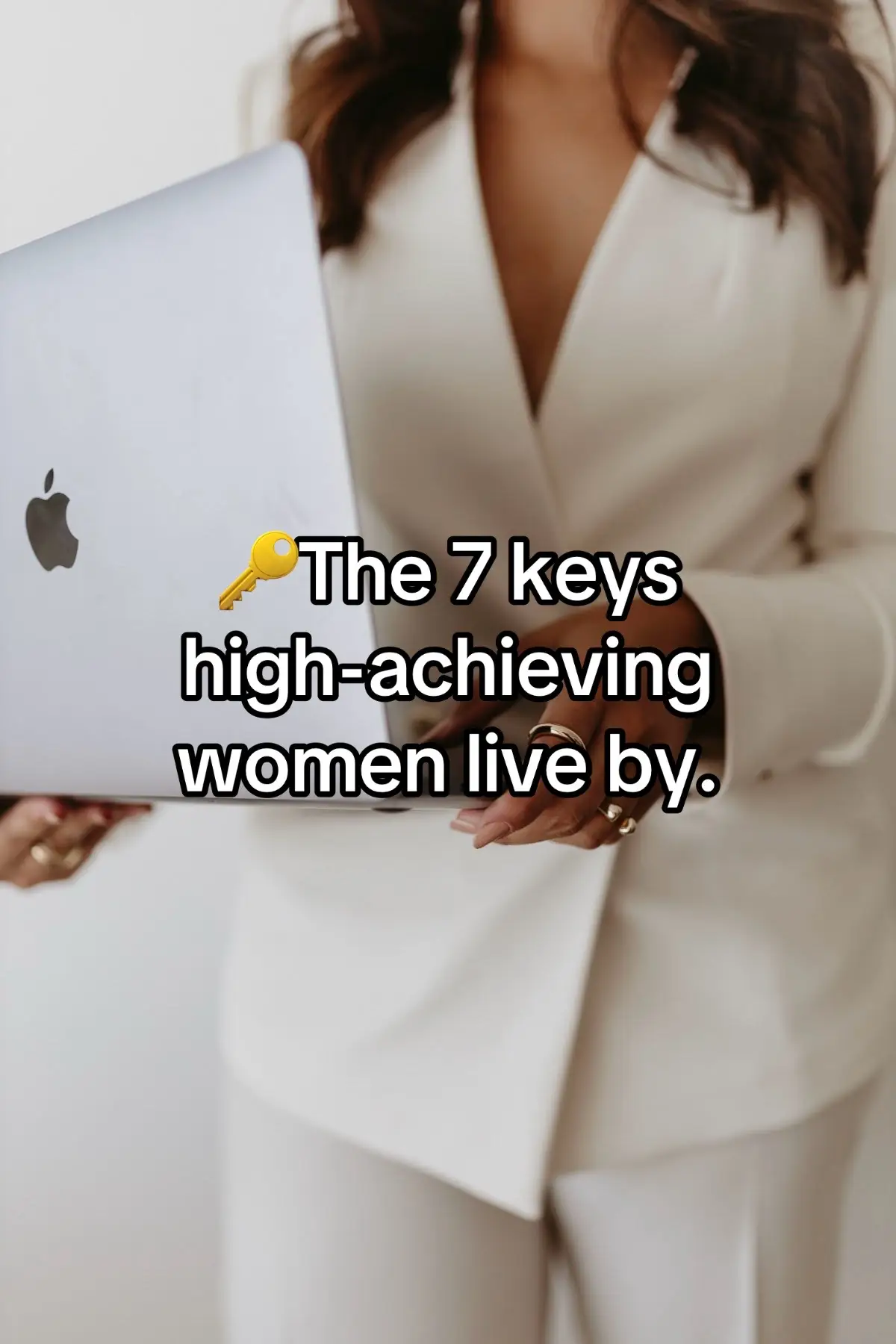Save it so you can ask yourself these questions daily as a form of alignment.  After my video went viral, so many women messaged me saying, ‘I’m scared. I’m doubtful. I’m not sure where to start.’ Here’s the truth: your business isn’t stuck because you don’t have enough information. It’s stuck because you’re not practicing who you want to become. Six-figure women feel fear too but they turn it into fuel. They don’t wait for clarity they create clarity by deciding. They don’t let doubt run the show — they choose consistency and confidence even when it feels hard. If you keep identifying with fear, you’ll keep creating small results. When you start identifying with the woman you want to become — your six-figure self — that’s when everything shifts. #womeninconstruction #womenempowerment #glowuptips 