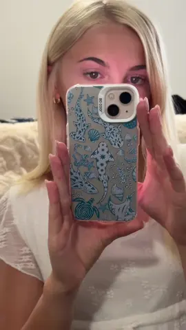 I loveee this #phonecase 