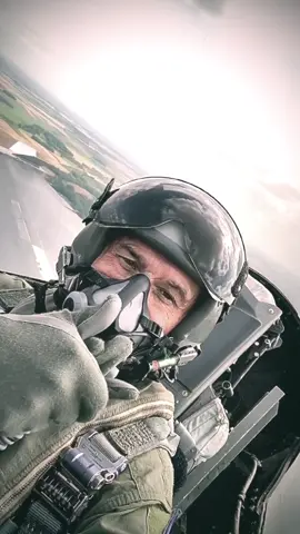 #airforce #usairforce #aircraft #usaf #aviation #aviationlife #fighterjet #jet 