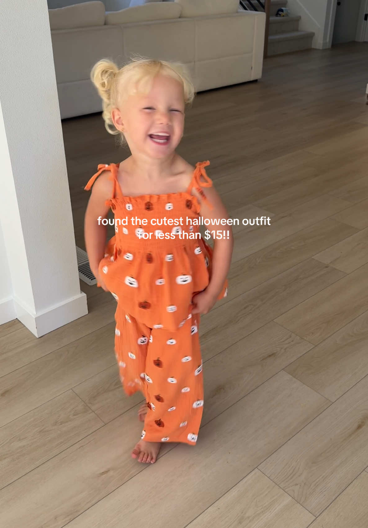 Found the cutest spooky outfit for my 3 year old on TikTok Shop! It’s true to size and fits her perfectly!! 🖤🎃  #halloween #toddlersoftiktok #spookyseason #spookyszn #toddleroutfit 