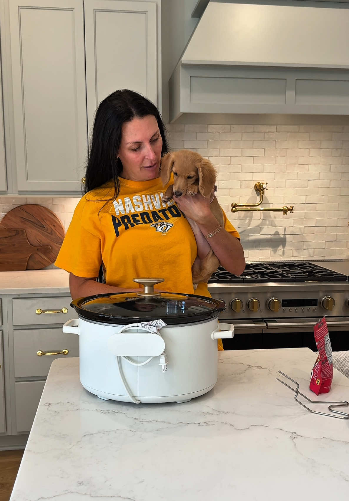 My favorite crock pot meal that the whole family gets excited about when I make it…can’t wait for dinner tonight 🤤🌮 #tacos #dinner #easydinnerideas #crockpot 
