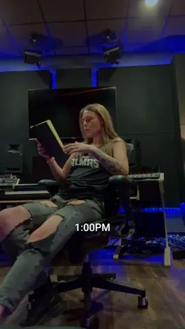 A day in the life of a musician #musician #singer #dayinthelife #fyp #timestamp 