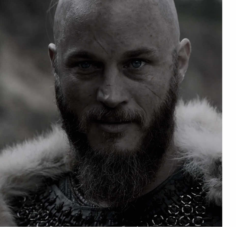 WHO IS THE KING #ragnar #ragnarlothbrok #vikings #vikingsedit #edit 