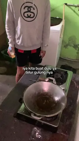 kegiatan cowo yang ga di ajak beli telur gulung🫣#fyp #viral #telurgulung #telur #galaubrutal 