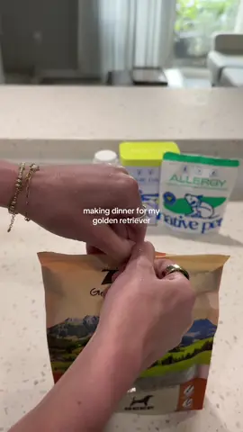 maizey's dinner tonight! #dogsoftiktok #dog #puppy #cutepuppy #dogfood #goldenretriever #enrichmentfordogs  kibble: @Zeal Pet Food  supplements: @Native Pet  goat milk: OC raw  lick mat/bowl: Smart Spree 