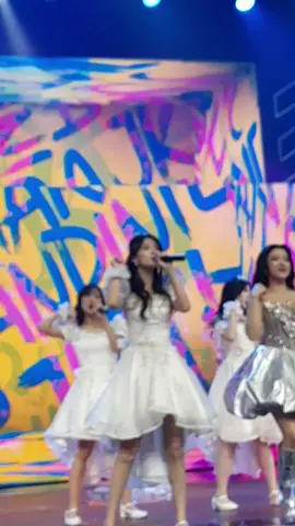 heavy rotation Tiara andini X Jkt48 #Rcti #jkt48 #tiaraandini 