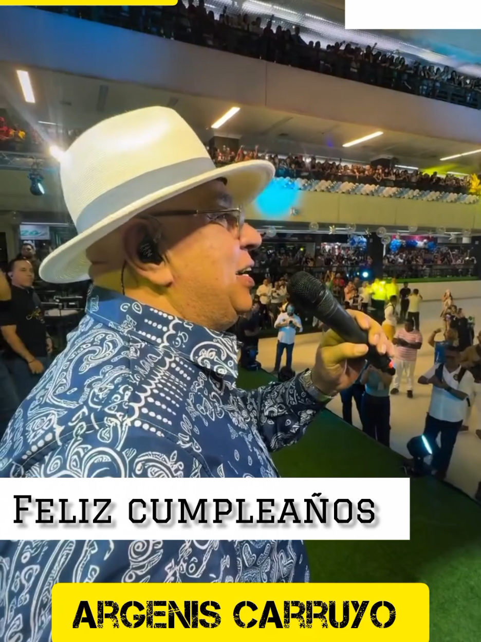 Desde Guaracheros del Mundo de Olier Parra Felicitamos Al Volcán de América Argenis Carruyo por su Cumpleaños N° 72 Dios lo bendiga y le dé mucha vida y salud 🙏🏾  @Argenis Carruyo  Dejen sus buenos deseos en comentarios  Guaracheros del Mundo ❤️  #argeniscarruyo #felizcumpleaños #happybirthday #venezuela #maracaibo 