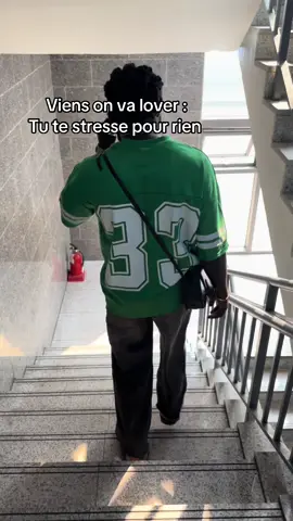 Viens ooh 🚶‍♂️‍➡️#kinshasa🇨🇩 #bilokoyatiktok #tiktok #challenge #Lifestyle 