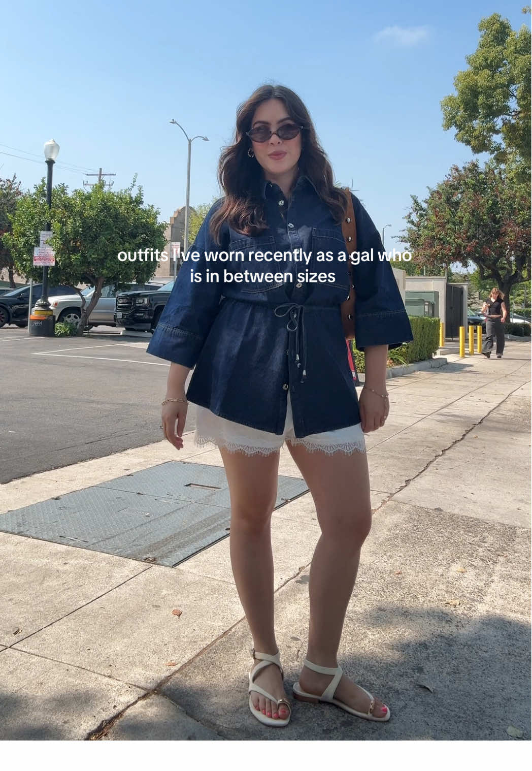 Medium/large — size 8 girls rise 🙋🏻‍♀️ ps. We all fluctuate and that’s totally okay 💗 #outfitinspo #outfitideas 