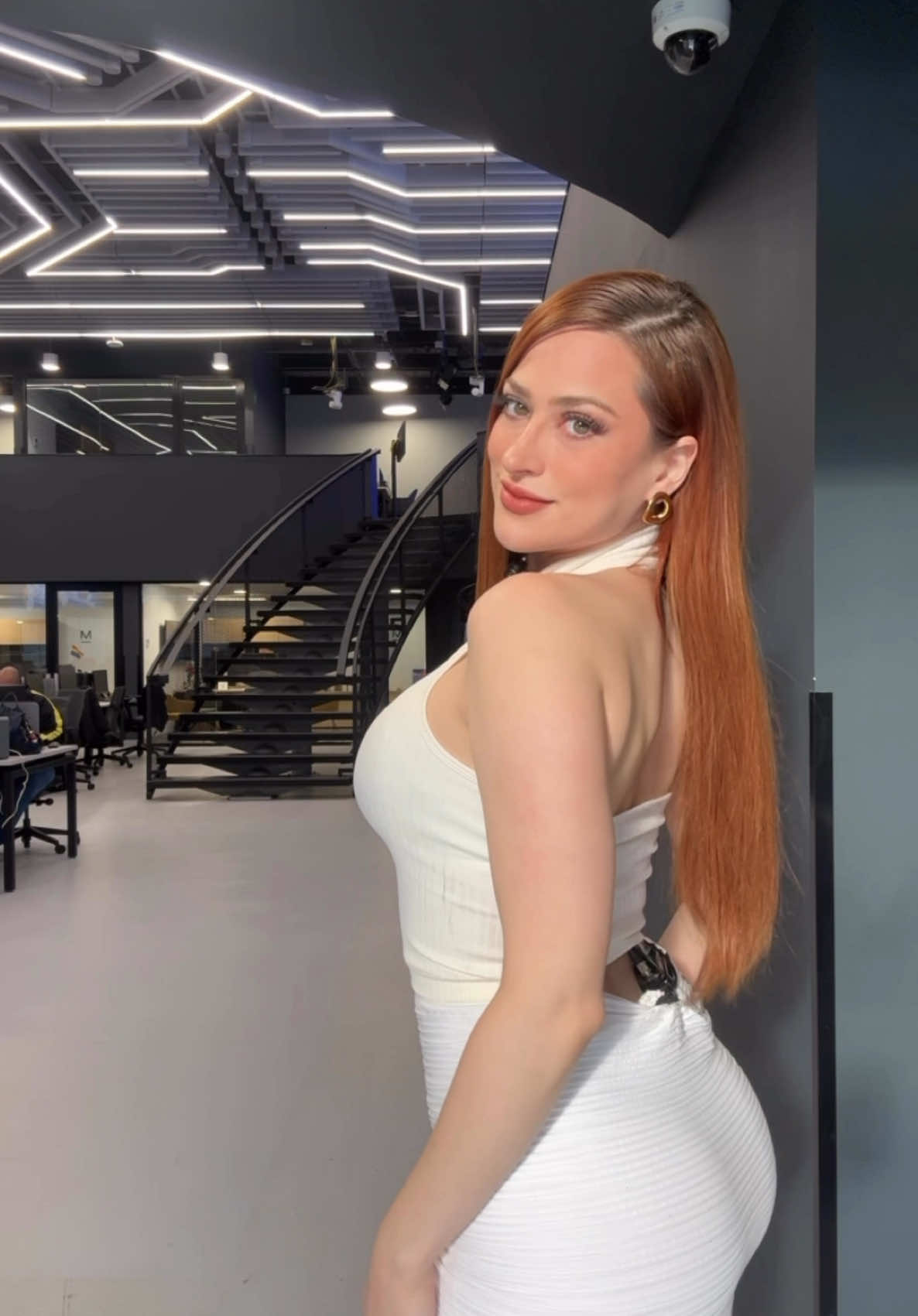 Espero no se cansen de que les enseñe mis outfits 🤪🤍 feliz viernes 