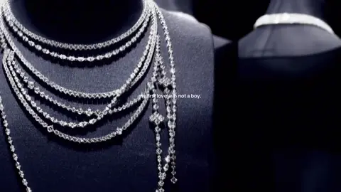 I said I love diamonds #diamonds #jewelry #highjewelry #harrywinston #future 