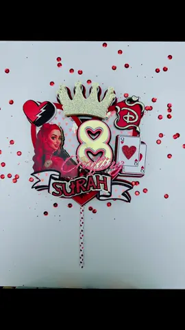 Descendants 4 Cake Topper  Order 👩🏾‍💻 ➡️ craftingwithmeekllc.com #craftingwithmeek #favorbox #caketopper #papercrafter #partyfavor 