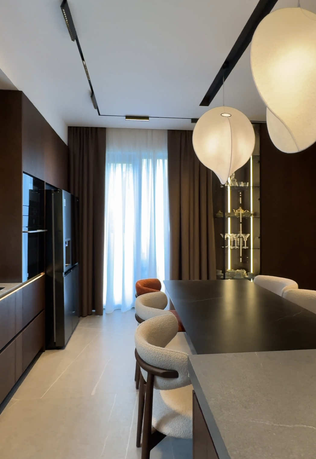 ✨ From vision to reality — design project completed successfully 🤍 Every detail crafted to bring comfort, style, and harmony into this home. #LuxuryLiving #InteriorDesign #psarchitects #ArchitectureAndInteriors #ModernLuxury 
