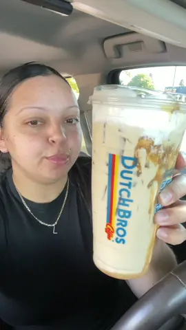 If you love sweet drinks this one is for you! 🎃 #dutchbroscoffee #dutchbroscaramelpumpkinbrulee #caramelpumpkinbrulee #cafecito #itseliromero 