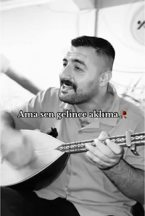 Ama sen gelince aklıma #music #türkü #hasanalisavaş #keşfet #tik #tok #izmir #aşk 