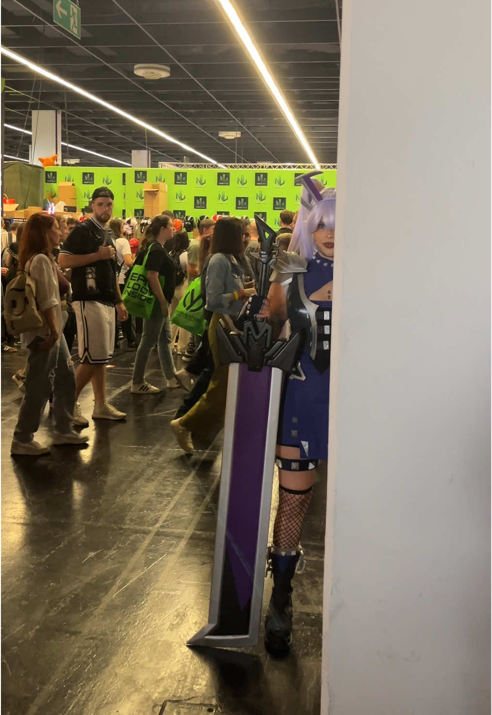 Always in your backline… #magik #magikcosplay #gamescom #gamescom2025 #marvelrivalscosplay 