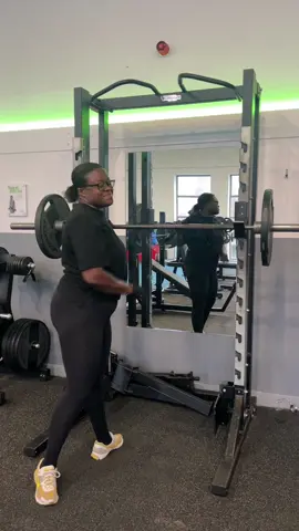 Can’t believe I hated squats for a while. I’m back to liking them again 😍😍😍