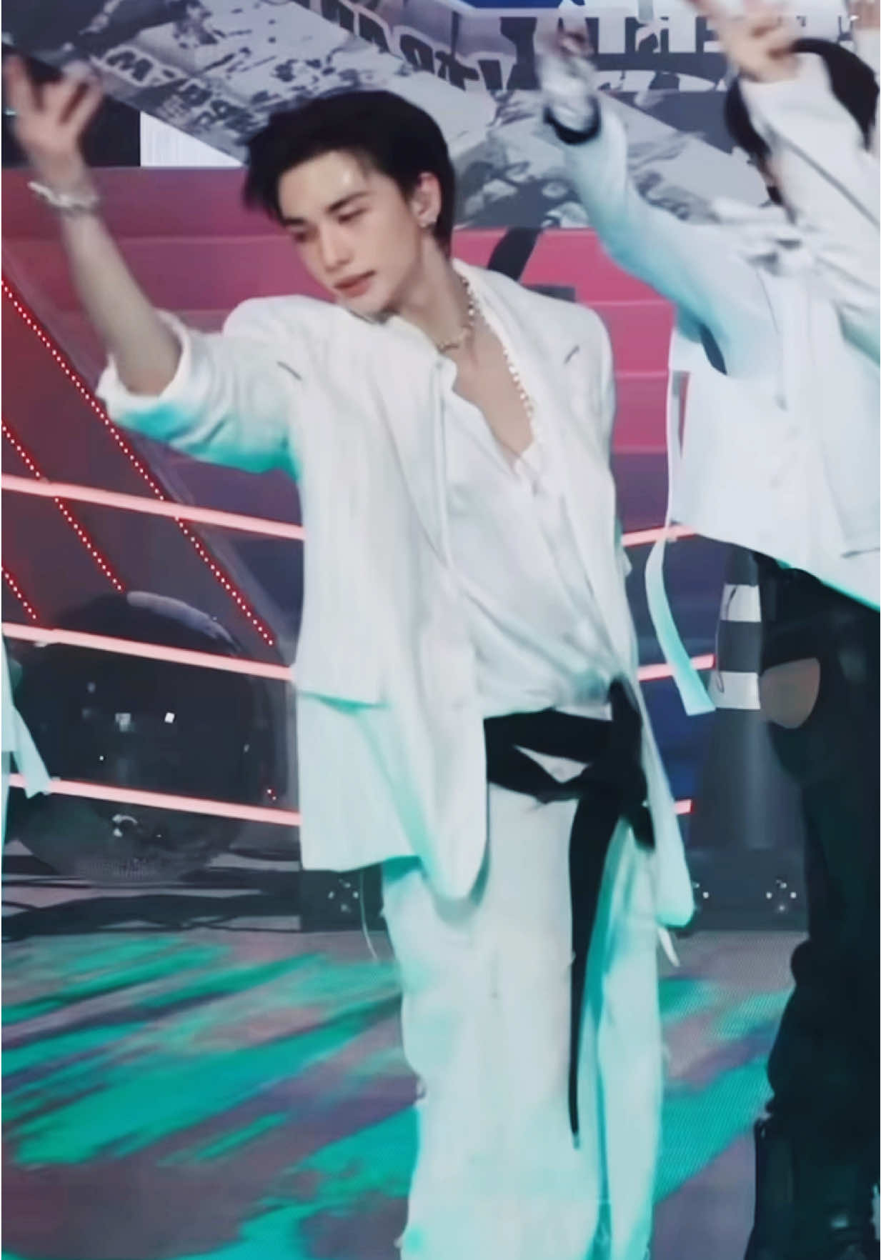 คนเราเกิดมาแล้ว จะต้องหล่อขนาดนี้เลยหรอ 🫦#Straykids #hyunjin #KARMA #StrayKidsComeback #fypシ 
