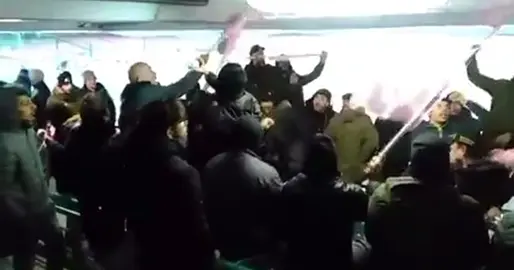 Napoli-Palermo settore ospiti  Ultras Palermo sulle note del padrino  Serie A 2017 #curvanordpalermo #ultraspalermo #ultras #serieatim 