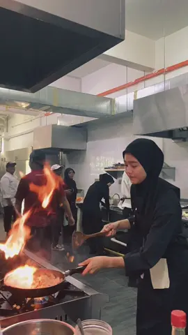 jauh sikit la terbakar kening kang ☺️